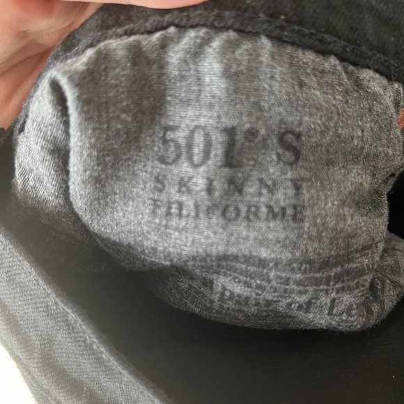 Levis 501s - Picture 4 of 4